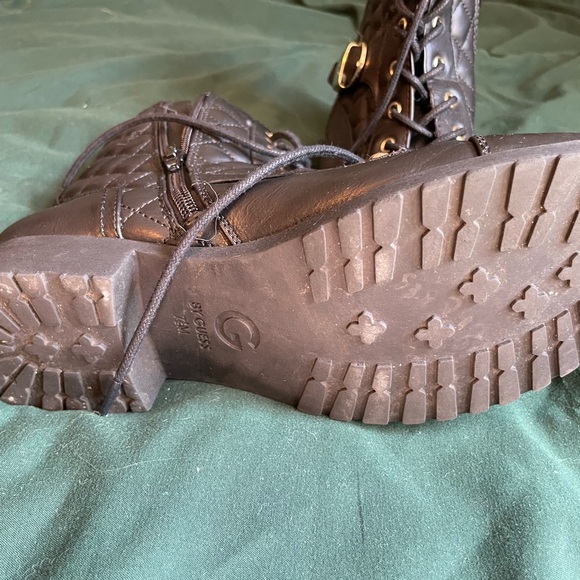 Black leather boots - Picture 2 of 3